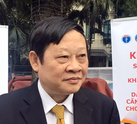 Thứ trưởng Bộ Y tế Nguyễn Viết Tiến thông tin về vụ nhập lậu của VN Pharma.