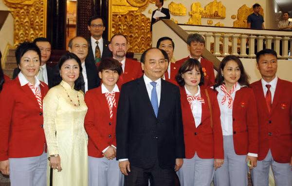 Thủ tướng và đoàn thể thao Việt Nam.