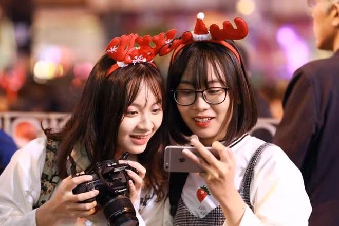 Ngày vui của những bạn trẻ.