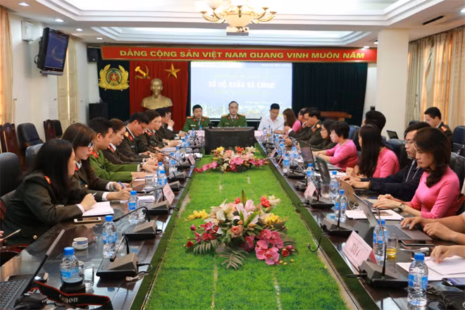 Toàn cảnh buổi giao lưu trực tuyến.