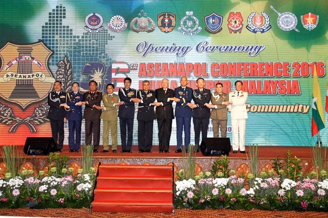 Thủ tướng Malaysia cùng các trưởng đoàn đại biểu các nước ASEAN tham dự Hội nghị ASEANAPOL 36.