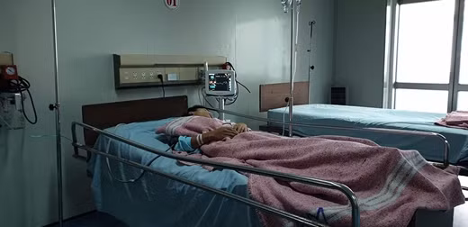 Bị vây đánh, nam sinh lớp 9 đâm học sinh lớp 12 trọng thương