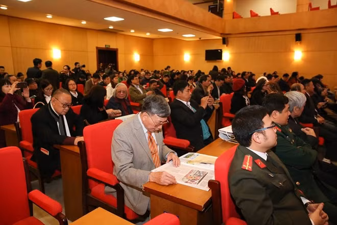 Các đại biểu tại buổi gặp mặt.