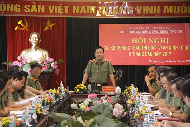 Thiếu tướng Nguyễn Quang Chữ phát biểu chỉ đạo tại Hội nghị.