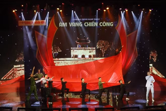 “Âm vang chiến công” khép lại nhưng dư âm của chương trình vẫn ngân mãi trong lòng người yêu âm nhạc.