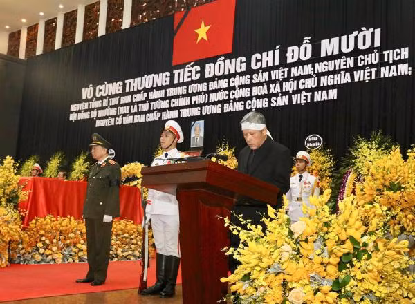 Ông Nguyễn Duy Trung, con trai cố Tổng Bí thư Đỗ Mười nói lời cảm ơn.