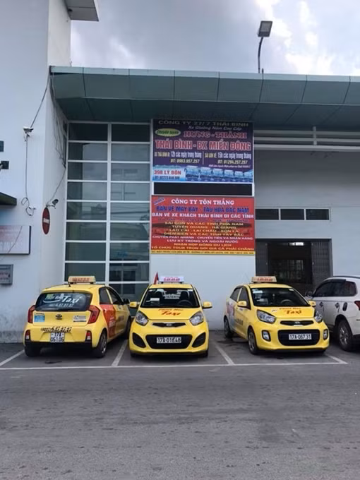 Hai xe khách bị thu hồi phù hiệu 3 tháng