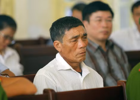 Người cha của Lý Nguyễn Chung tại phiên tòa. Người cha của Lý Nguyễn Chung tại phiên tòa.