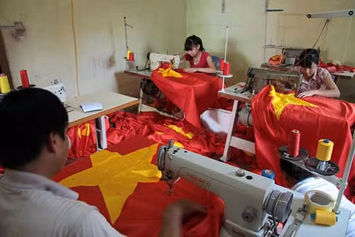 Những ngày cuối tháng 8, để phục vụ cho ngày lễ Quốc khánh 2/9 và khai giảng, tất cả thành viên trong gia đình cũng như công nhân không có thời gian nghỉ.