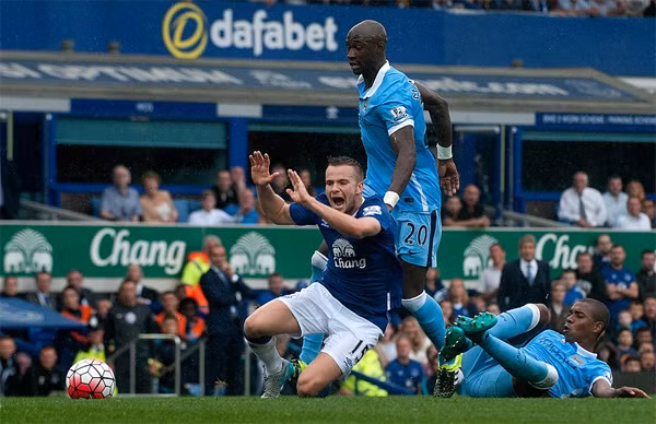Costa có bàn đầu tiên ở mùa giải mới. Ảnh: CFC.