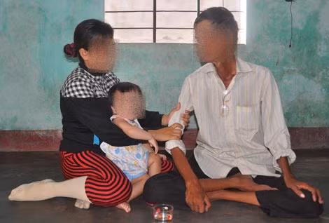 Có không ít phụ nữ thoát khỏi "lưới quỷ" trở về gặp phải gia cảnh khốn khó. Có không ít phụ nữ thoát khỏi "lưới quỷ" trở về gặp phải gia cảnh khốn khó.
