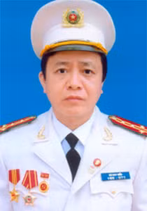 Đại tá Bùi Duy Hiển - nguyên Quyền trưởng phòng CSĐT - Công an tỉnh Yên Bái. Đại tá Bùi Duy Hiển - nguyên Quyền trưởng phòng CSĐT - Công an tỉnh Yên Bái.