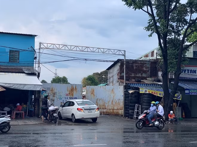 “Bãi xe cóc” 397 đường Đinh Bộ Lĩnh.