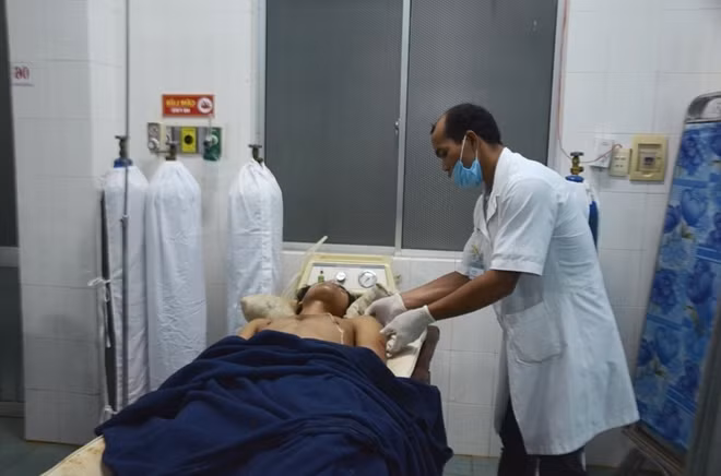 Các nạn nhân bị thương nặng đang được cấp cứu tại Bệnh viện Đa khoa tỉnh Đắk Nông.