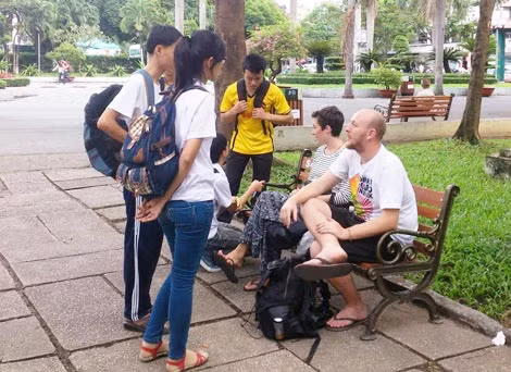 Du khách và người dân rất thoải mái khi đến Công viên 23-9 trong ngày 8/12.