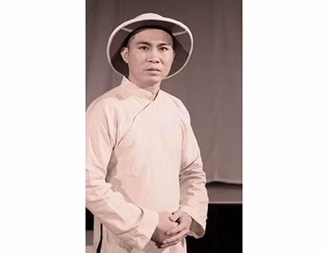 Nghệ sĩ Quang Khải đảm nhận vai diễn Phan Đăng Lưu.