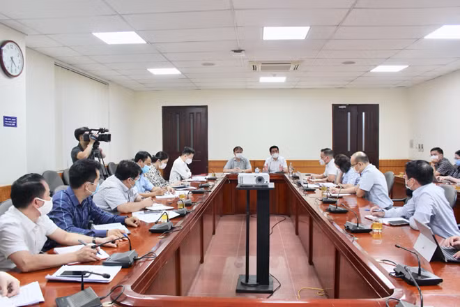 Thành lập ngay Ban Chỉ đạo cung ứng hàng hóa cho TP HCM và các tỉnh phía Nam trong bối cảnh dịch bệnh COVID-19 diễn biến phức tạp.