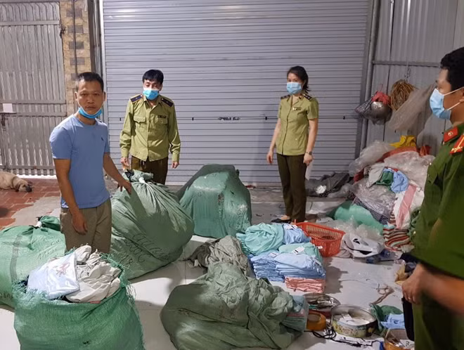Lực lượng chức năng đã tạm giữ toàn bộ số hàng hóa, phương tiện để tiếp tục xác minh, làm rõ dấu hiệu, hành vi vi phạm.
