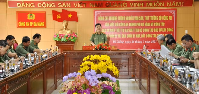 Thứ trưởng Nguyễn Văn Sơn phát biểu chỉ đạo tại buổi làm việc