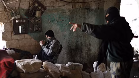 Phiến quân Al Nusra ở thành phố Aleppo. Phiến quân Al Nusra ở thành phố Aleppo.
