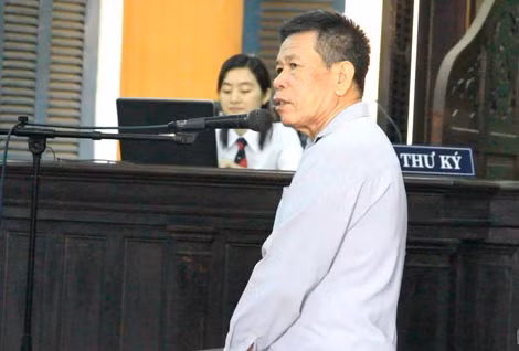 Bị cáo Chính tại tòa. Bị cáo Chính tại tòa.