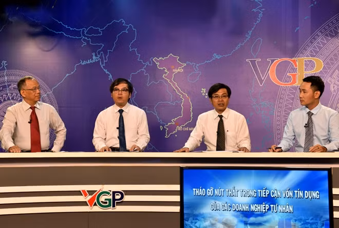Các đại biểu dự tọa đàm