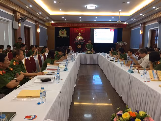 Quang cảnh hội thảo