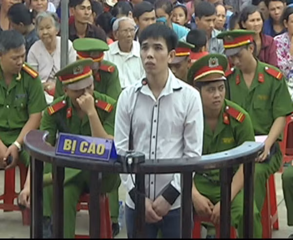 Đào Trọng Nhân tại tòa.