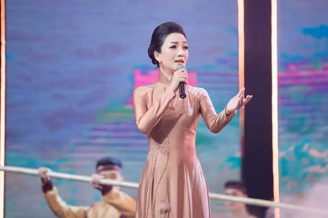 Ca sĩ Thu Hà kể chuyện xưa bằng âm nhạc