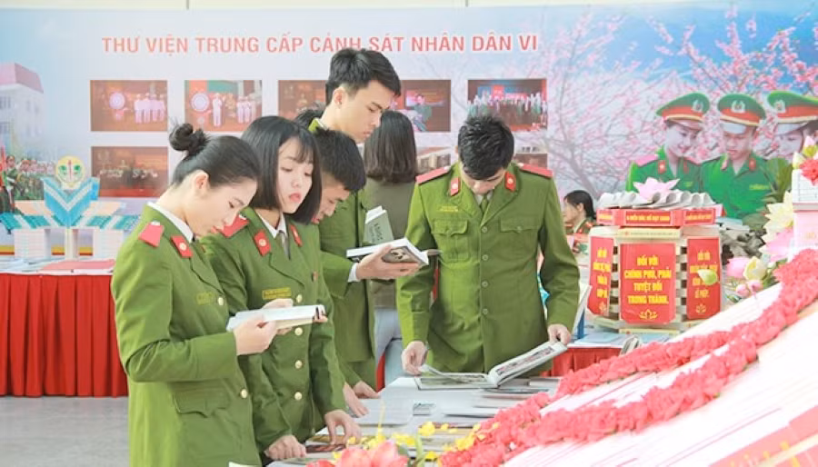 Tìm kiếm Đại sứ văn hóa đọc trong CAND năm 2020