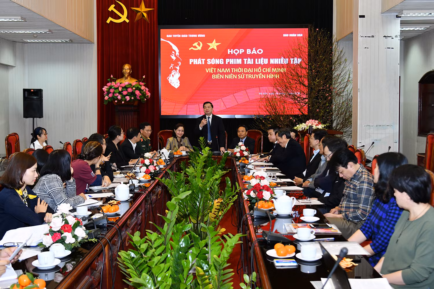 Công bố "biên niên sử" bằng hình ảnh đầu tiên về Việt Nam thời đại Hồ Chí Minh
