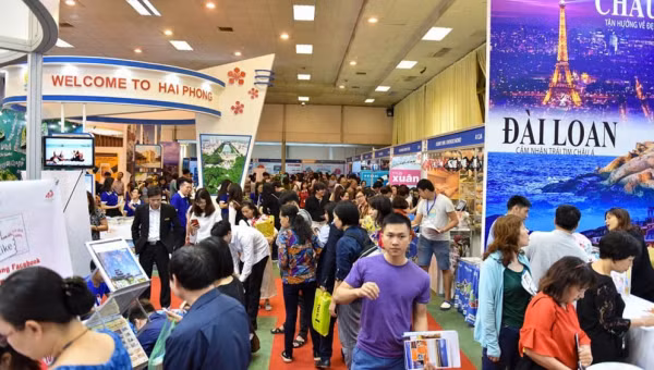 Hội chợ du lịch quốc tế VITM Hà Nội tiếp tục là địa chỉ gặp gỡ của đông đảo các đơn vị du lịch trong nước và nước ngoài