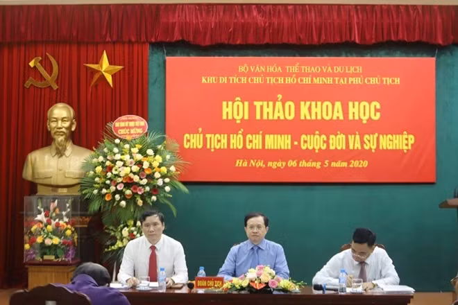 Hội thảo khoa học "Chủ tịch Hồ Chí Minh - Cuộc đời và sự nghiệp"