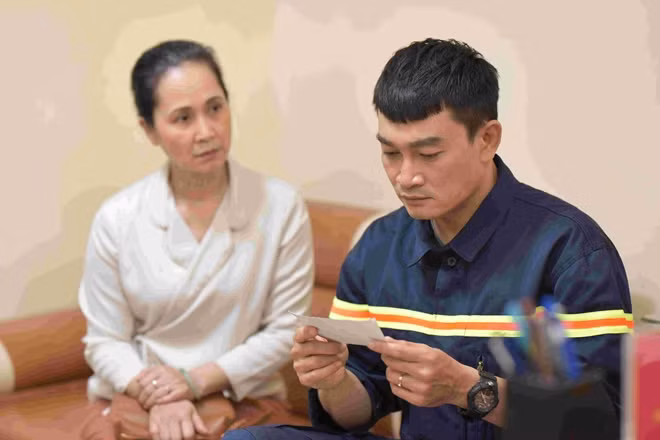 NSND Lan Hương tiếp tục vào vai bà mẹ chồng hết mực thương con nhưng có nhiều lúc ích kỷ