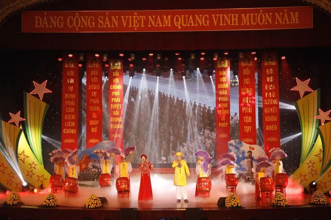 Đêm khai mạc được tổ chức thành công tại Nam Định