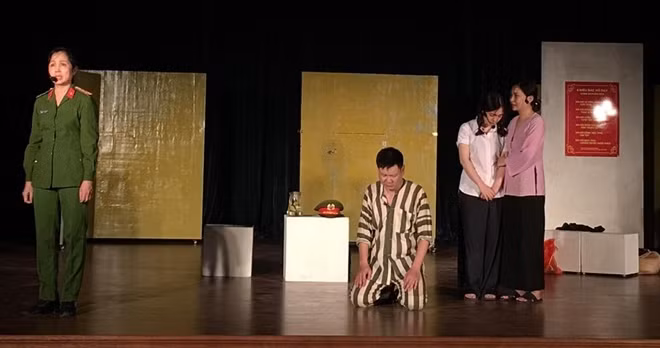 NSND Ngọc Thư tái xuất với vai Giám thị trại giam