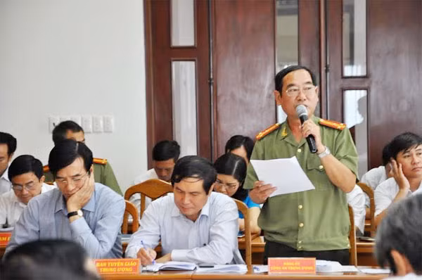 Thượng tá Giáp Văn Thông, Phó trưởng phòng, Cục Công tác Chính trị, Bộ Công an chia sẻ những kết quả, cách làm hay trong thực hiện Chỉ thị 03-CT/TW của Đảng ủy Công an TW.