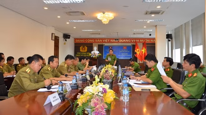 Lễ khai giảng lớp tập huấn nghiệp vụ công tác truy nã tội phạm