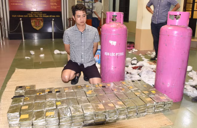 Vũ Quốc Hùng và số ma túy giấu trong bình gas