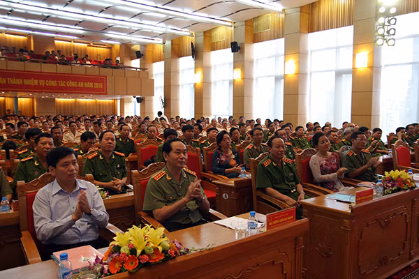 Bộ trưởng Trần Đại Quang; Thứ trưởng Lê Quý Vương cùng các đại biểu dự Hội nghị. Ảnh Việt Hưng. Bộ trưởng Trần Đại Quang; Thứ trưởng Lê Quý Vương cùng các đại biểu dự Hội nghị. Ảnh Việt Hưng.