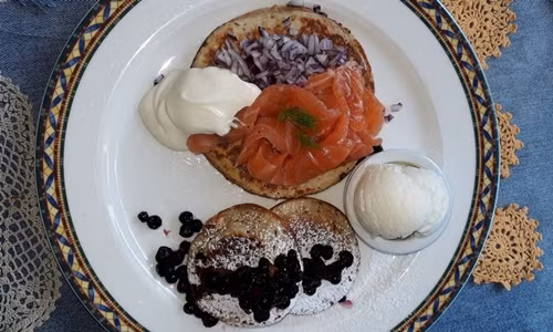 Món bánh kếp TrumPutin của cửa hàng Kaffekievari. Ảnh: facebook Kaffekievari.