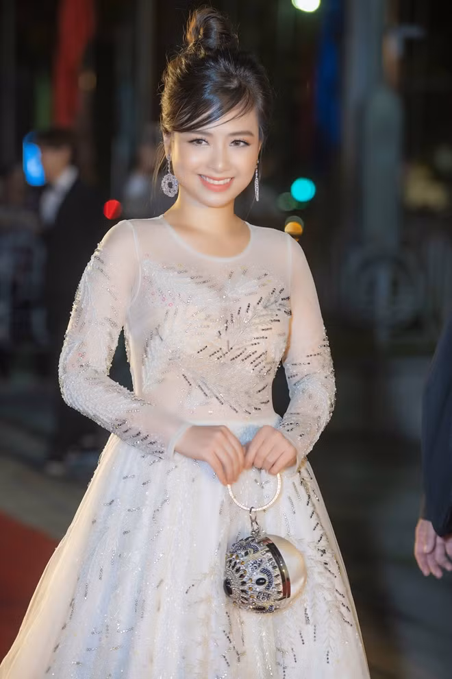 Giọng ca Dương Hoàng Yến.