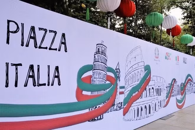 Lễ hội năm nay được lấy cảm hứng từ những quảng trường nổi tiếng của Italia.