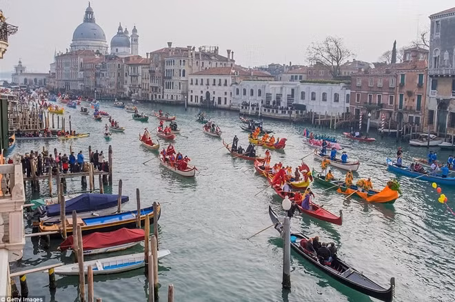 Chính vì thế, thông điệp mà những năm gần đây Carnival Venice tuyên truyền tới tất cả du khách cũng chính là hãy bảo vệ trái đất.