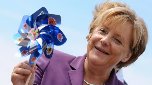 Bà Merkel từng bước chuyển đổi nền công nghiệp năng lượng của nước Đức.
