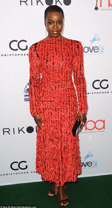 "Tướng quân" Okoye của Black Panther đẹp mạnh mẽ tại Hollywood 