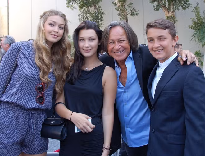 Chị em nhà Gigi Hadid, Bella Hadid và Anwar Hadid cùng người cha tài phiệt Mohamed Hadid.
