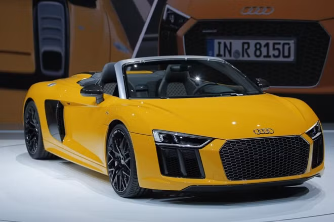Mẫu R8 Spyder phiên bản 2017 của hãng Audi.