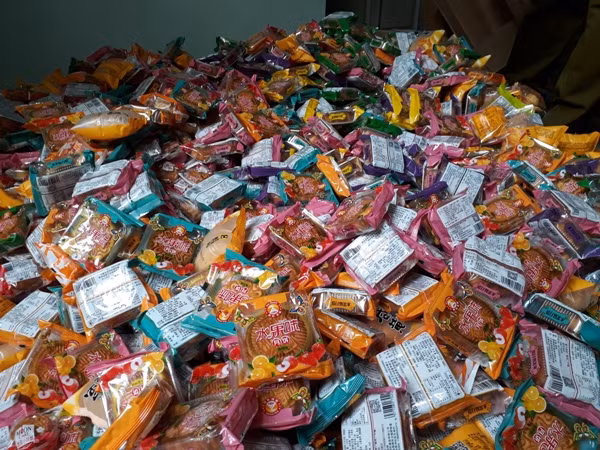 Các loại bánh này do Trung Quốc sản xuất