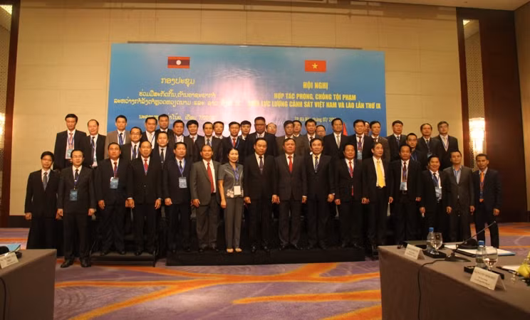 Tăng cường hợp tác phòng, chống tội phạm giữa lực lượng Cảnh sát Việt Nam và Lào